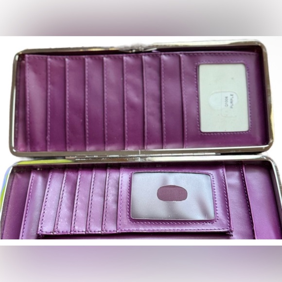 Elegant Purple Clutch New without tags Beautiful Condition Big Wallet/Clutch - Picture 5 of 6